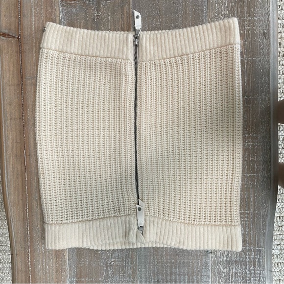 Lululemon Falling Freely Zippered Wool Scarf - Picture 2 of 7